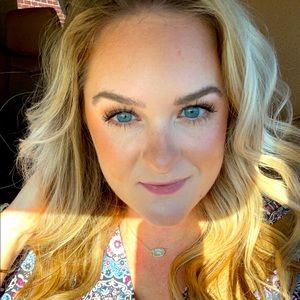 Meet your Posher, Kendra